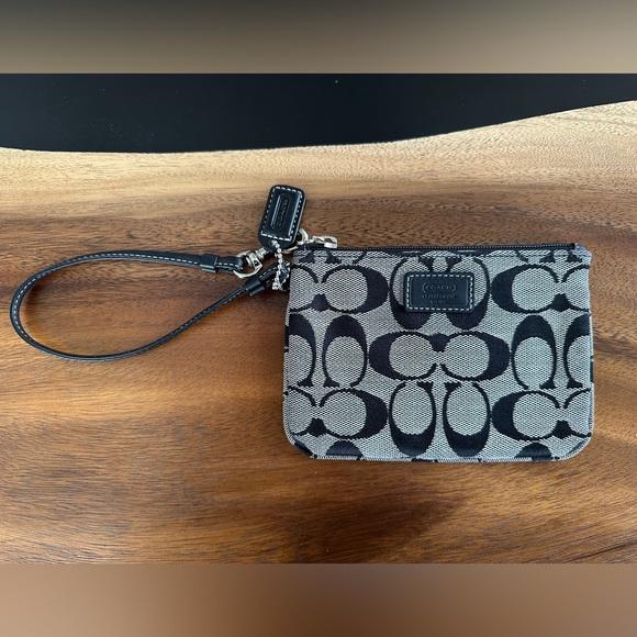 Coach Monogram Wristlet in Black Monogram & Leather. Charity Listing. - Picture 2 of 8